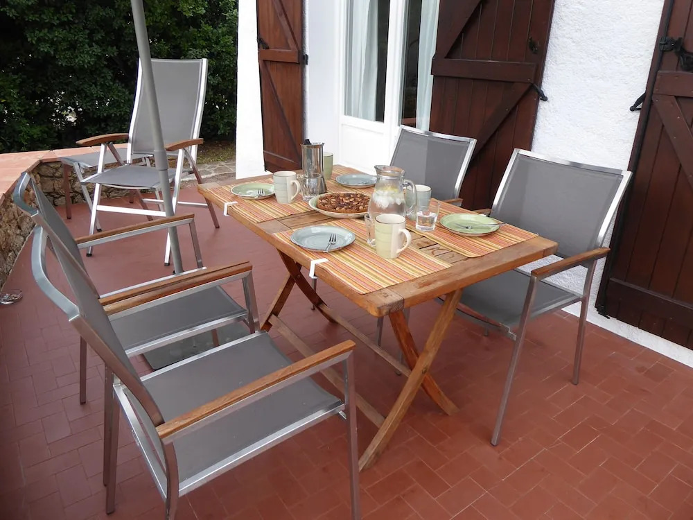 Provenzalische Villa Berta - mit Terrasse und Garten in Stadtnähe by Riviera HomeLife