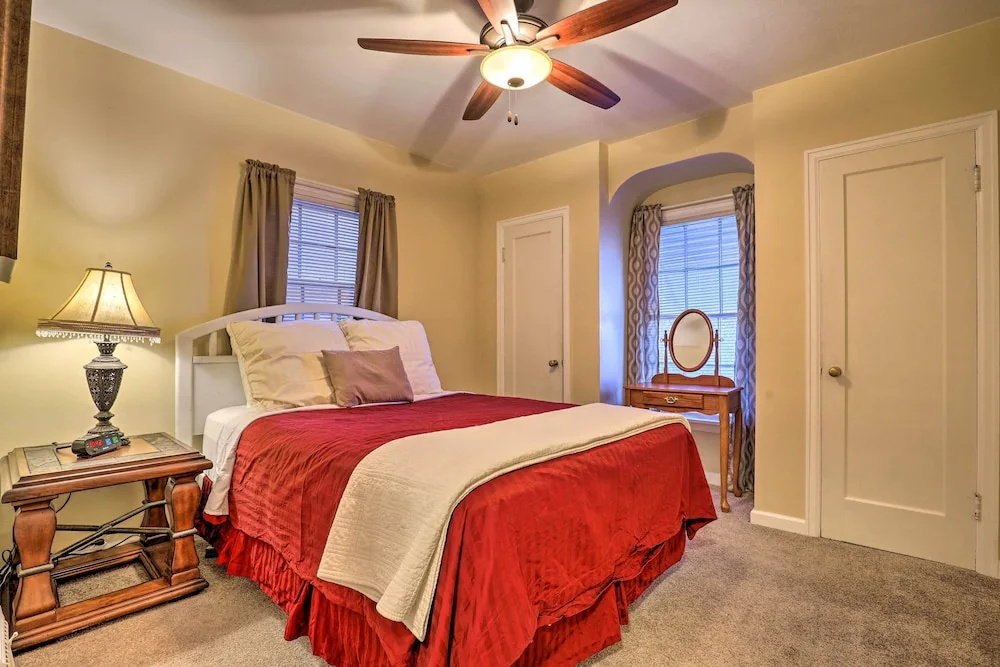 Downtown Cedar City House < 1/2 Mi to SUU Campus!
