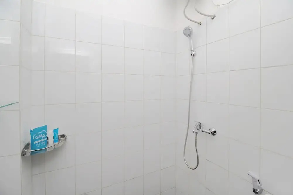 Airy Syariah Suka Asih Ahmad Yani 7E Tangerang