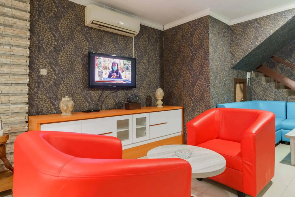 RedDoorz near City Walk Lippo Cikarang