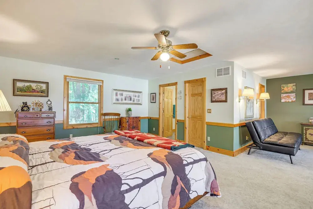 Near Beach Access: Torch Lake Cabin Retreat!