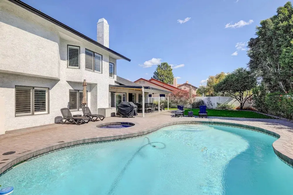 Sunny Scottsdale Home: Heated Pool & Patio