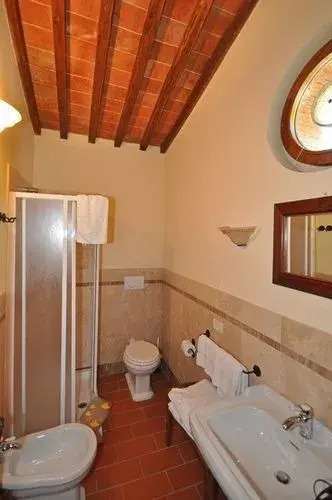 Villa Casentino by PosarelliVillas
