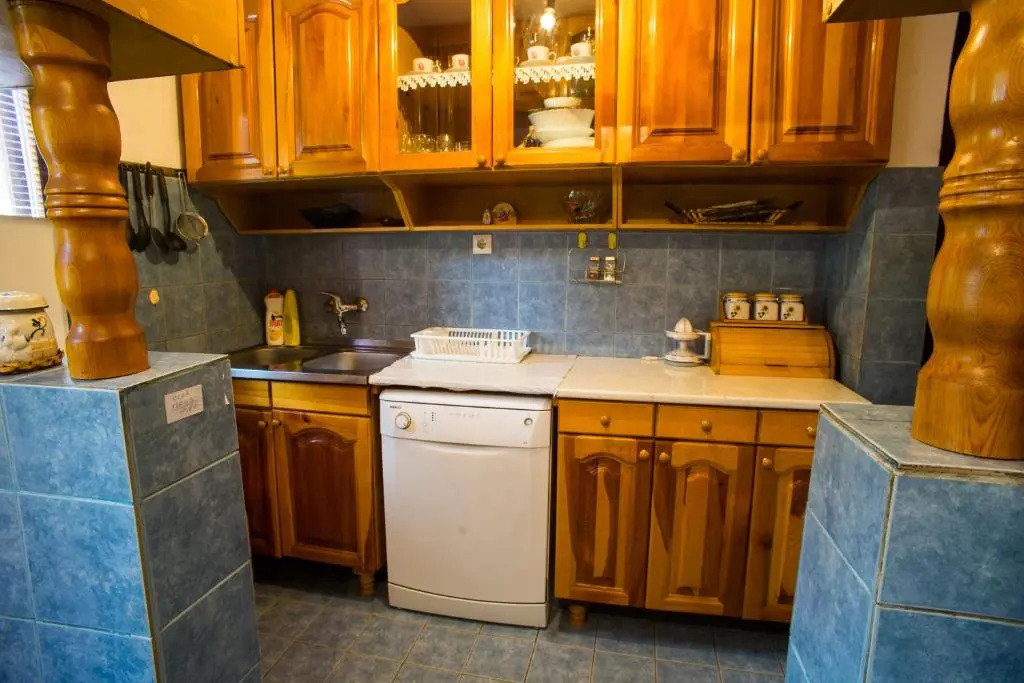 Guest house Jezera