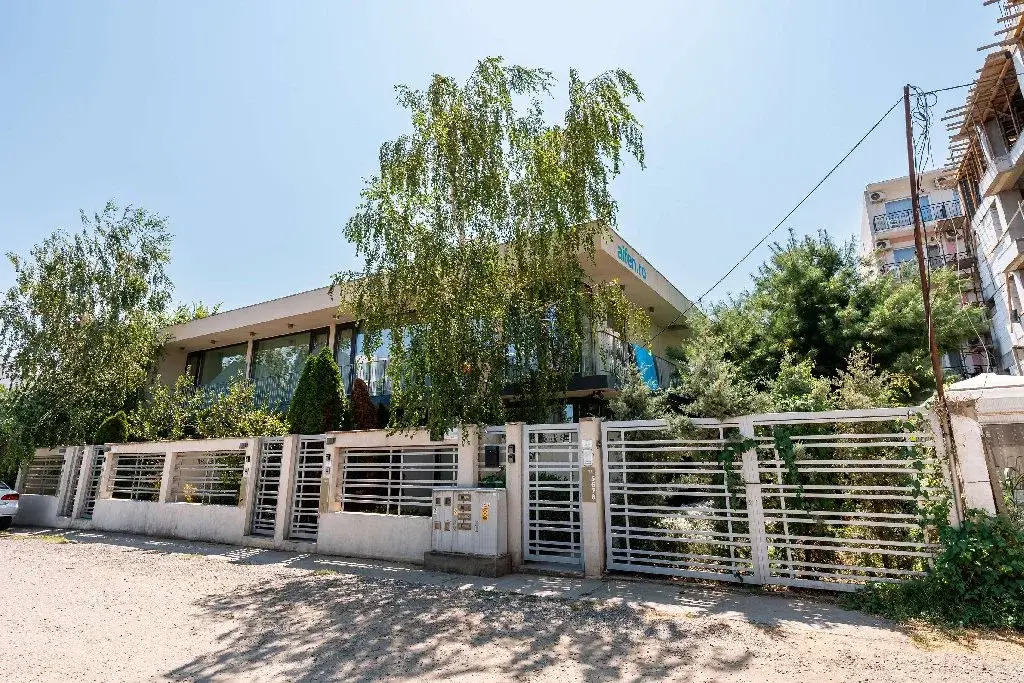 AIFEN Aparthotel - Apartamente pentru Toata Familia În Eforie Nord - cu Gradină Proprie, la 2 Pași de Plajă