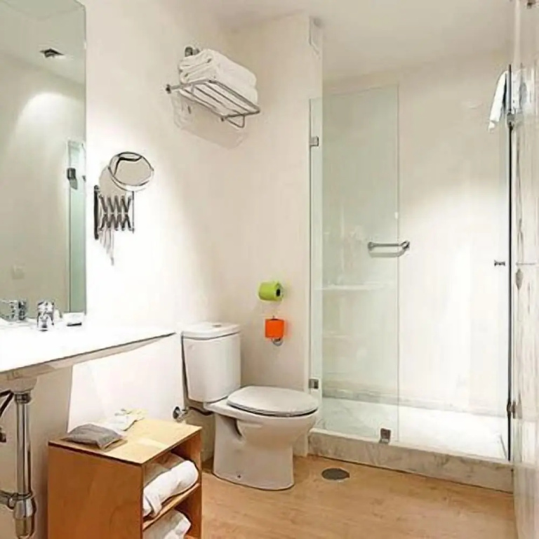 Hotel Holos