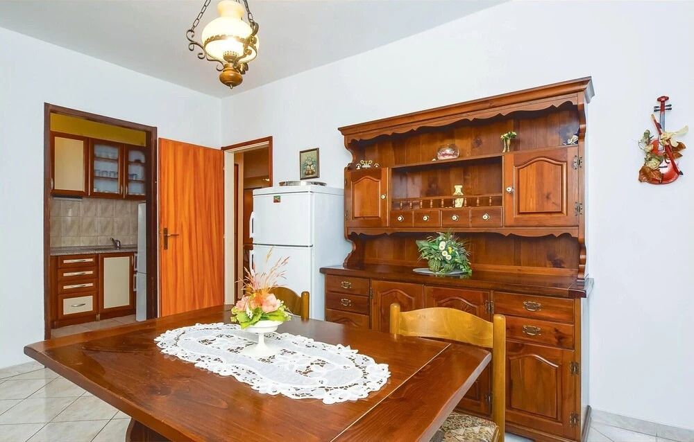 Amazing Home in Omis With Wifi and 4 Bedrooms