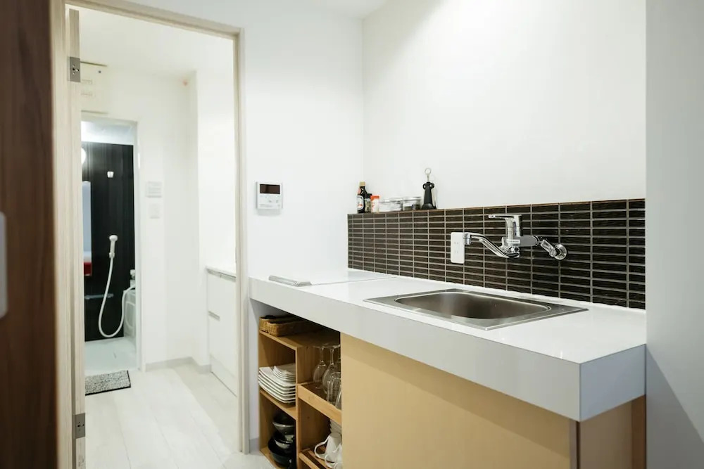 Shiki Residence Shijo Karasuma 4B