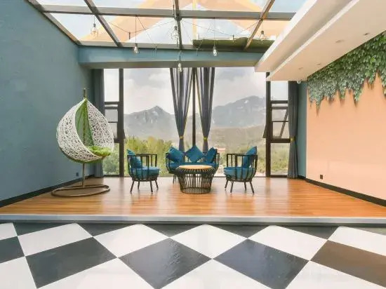 Yuntai Mountain Muze Shanli Hotel