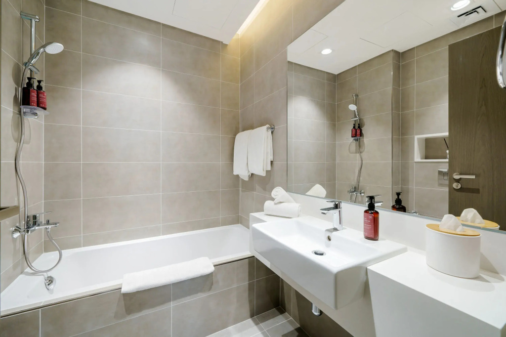 Manzil - 1BR District One Waterfront Living