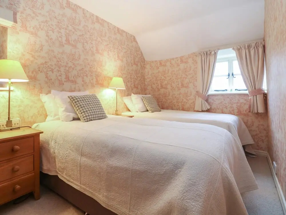 Spring Cottage, CIRENCESTER