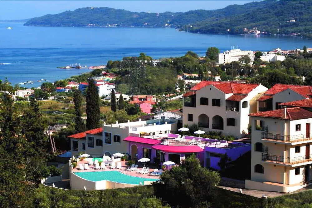 Hotel Prassino Nissi
