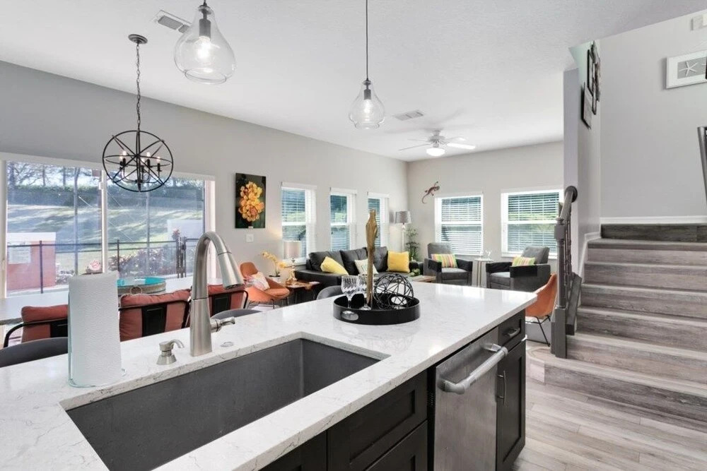 Newly Upgraded Modern 4br/3br Private Pool Th 4 Bedroom Townhouse by RedAwning