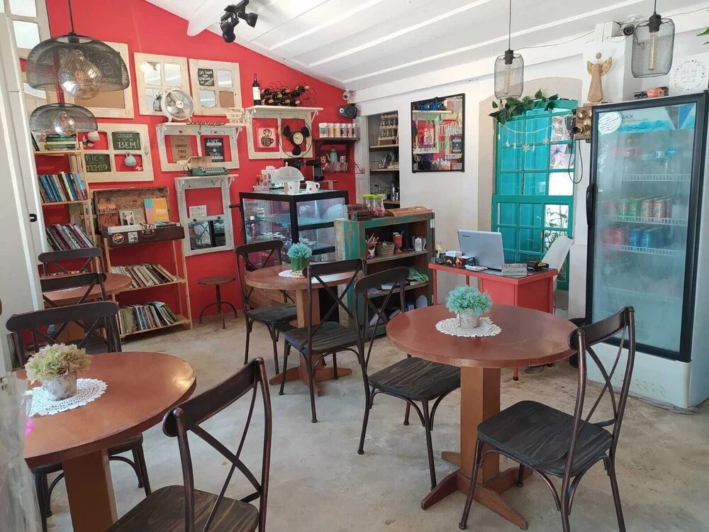 Com Verso e Prosa RePouso - SIMPLES e charmosa a poucos passos do centro histórico