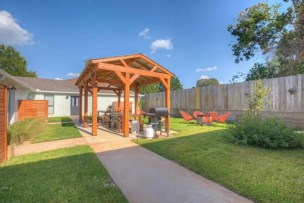 Wanderlust #4 Hot Tub Shared Outdoor Space