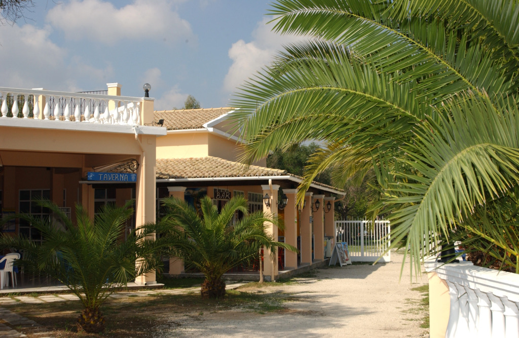 Karda Beach Camping & Bungalows