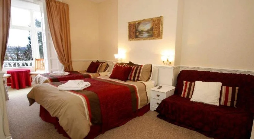 Warwick Hotel