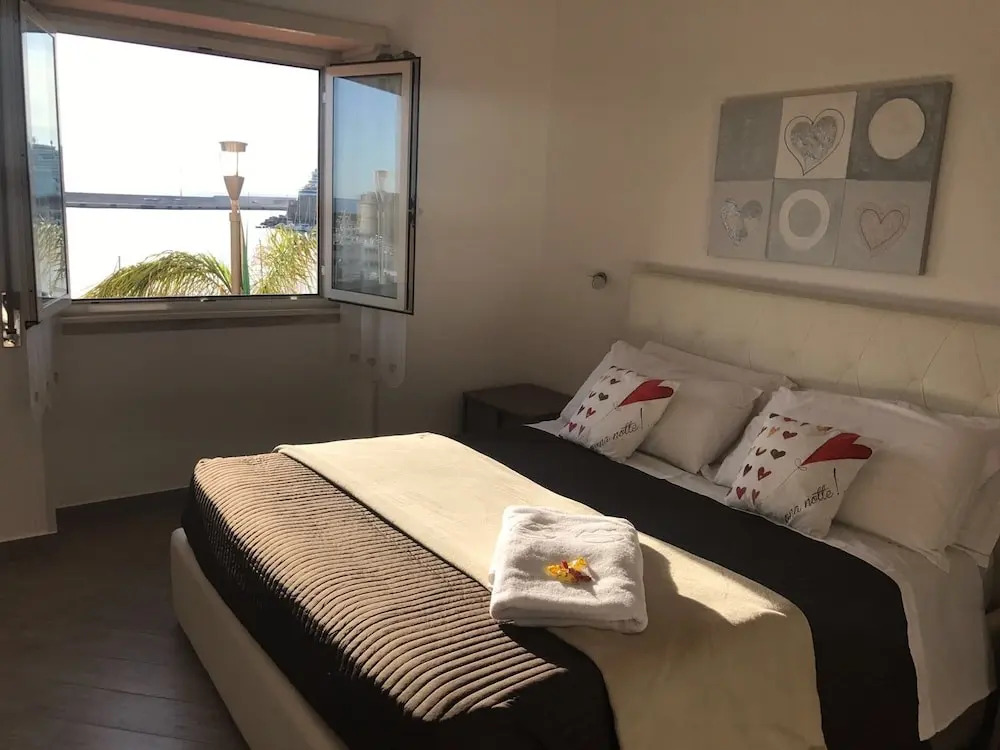 Tourist apartment-La Casa del Porto- alloggio turistico
