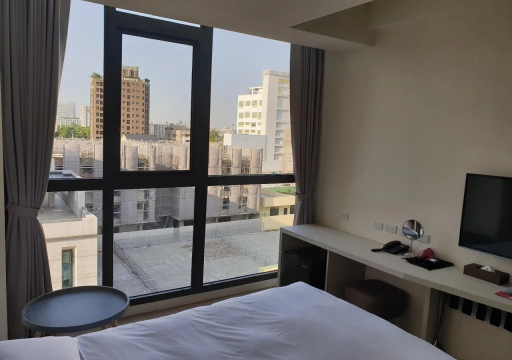 CHECK inn Express Taichung Fuxing