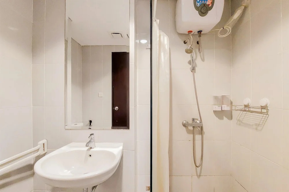 Strategic And Restful 1Br At Casa De Parco Apartment