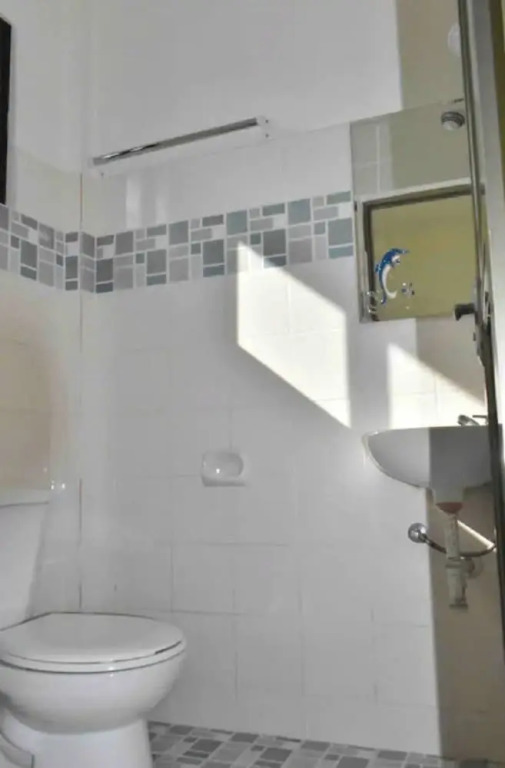 Charlina Rooms for Rent