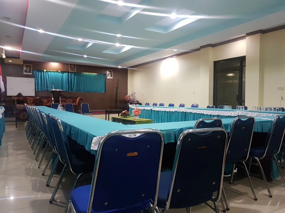 OYO 1633 Hotel Darma Nusantara 3