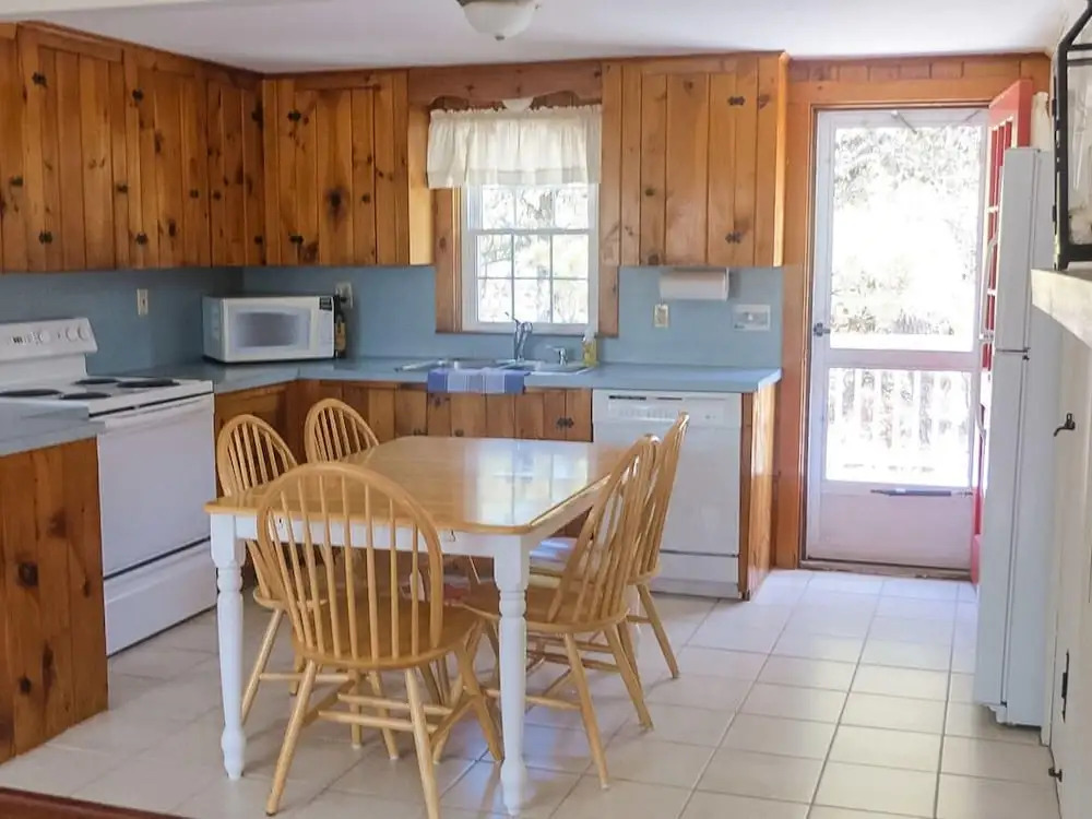 177 Cockle Cove Rd - Three Bedroom House