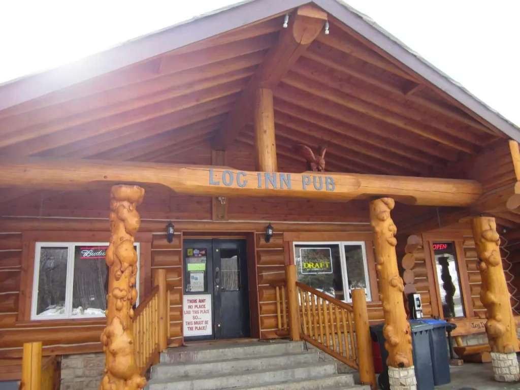 Log Inn & Pub