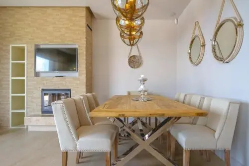 Luxury Villa Prova
