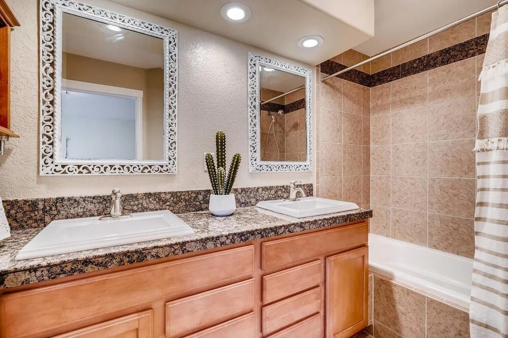 Five Points Firefly 5 BD Luxury Home in Denver!