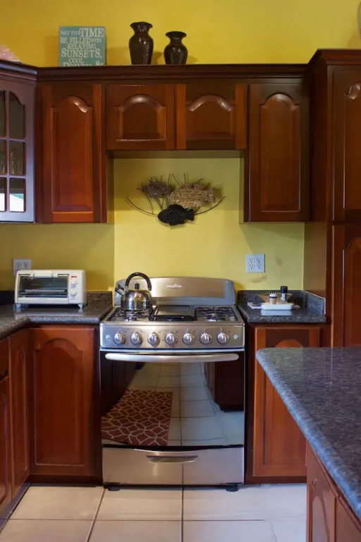 Sunset Villas 6A