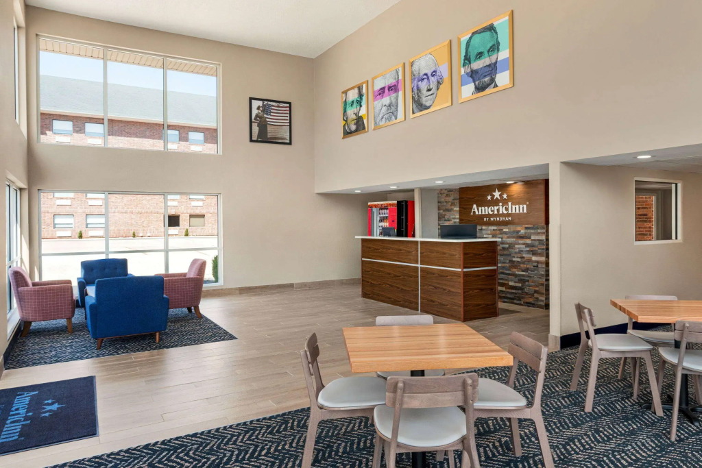 AmericInn by Wyndham Branson & Conference Center