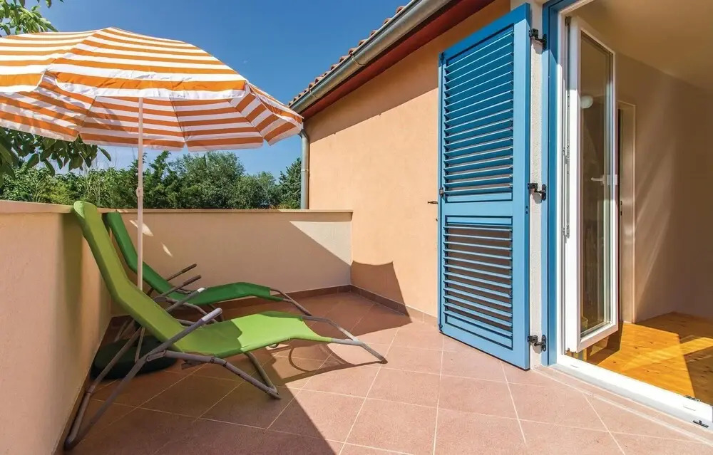 Two-Bedroom Holiday Home In Banjole