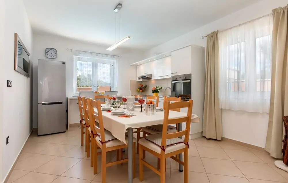 Awesome Home in Loborika With Wifi and 3 Bedrooms