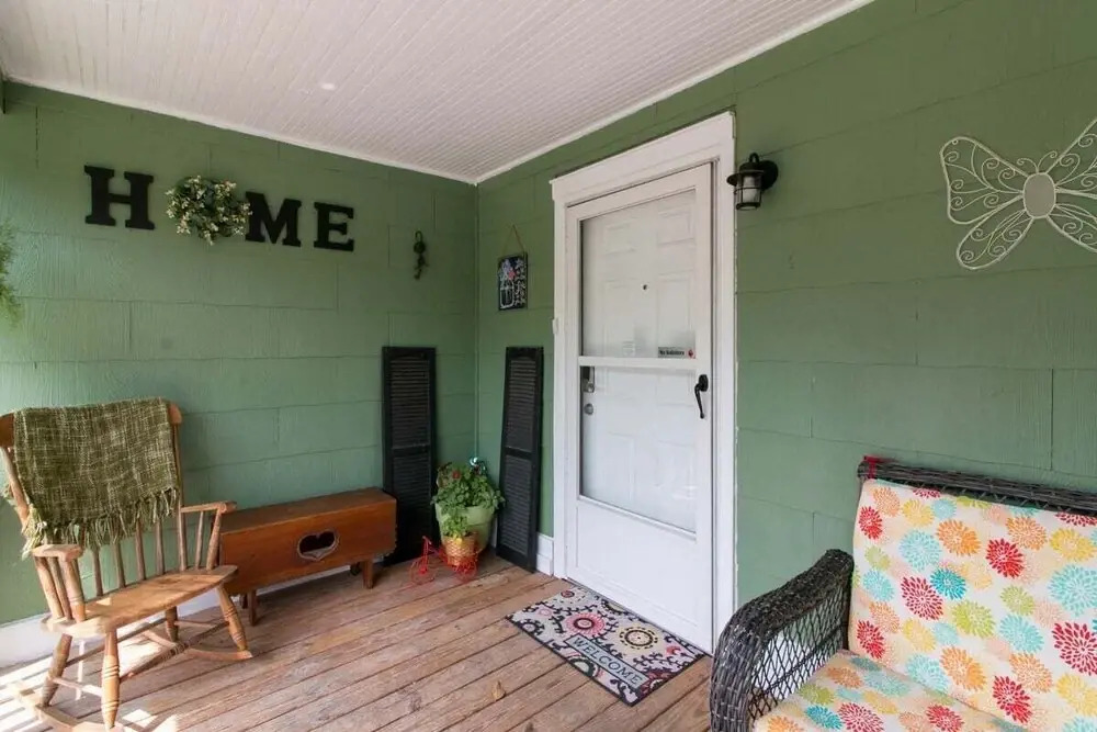 Clarksville Cottage on Crossland