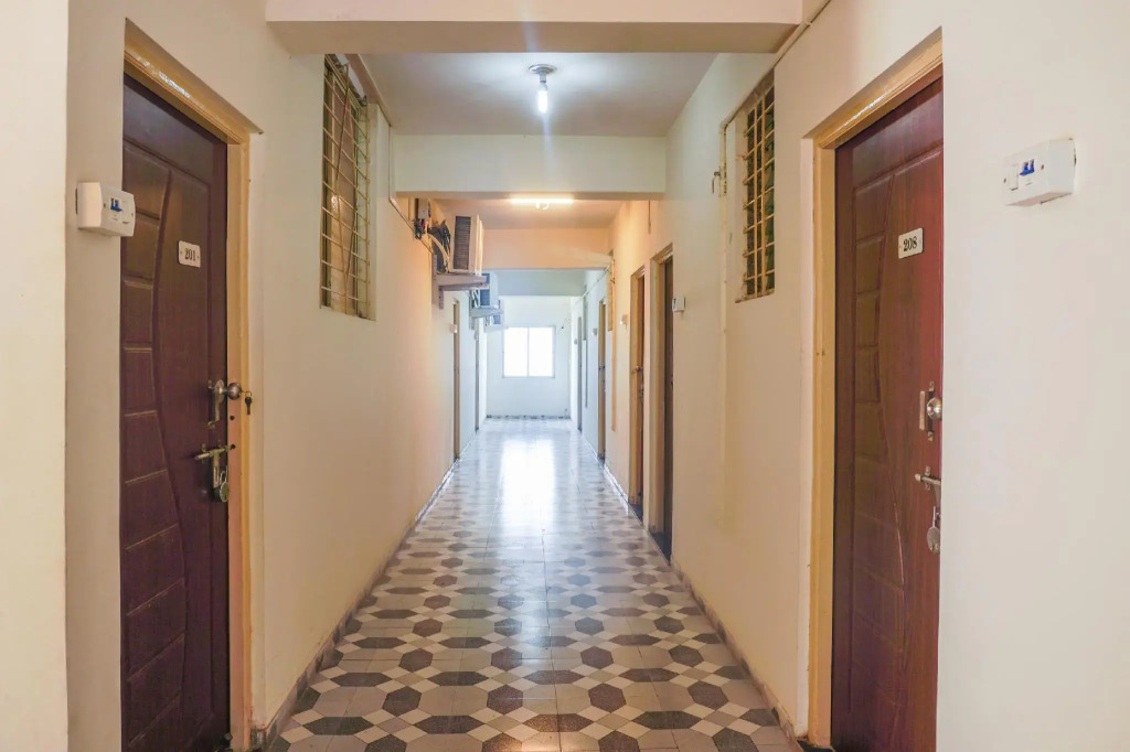 OYO 63323 Hotel Galaxy Inn