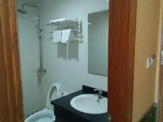 Shanghai Hongwei Hotel