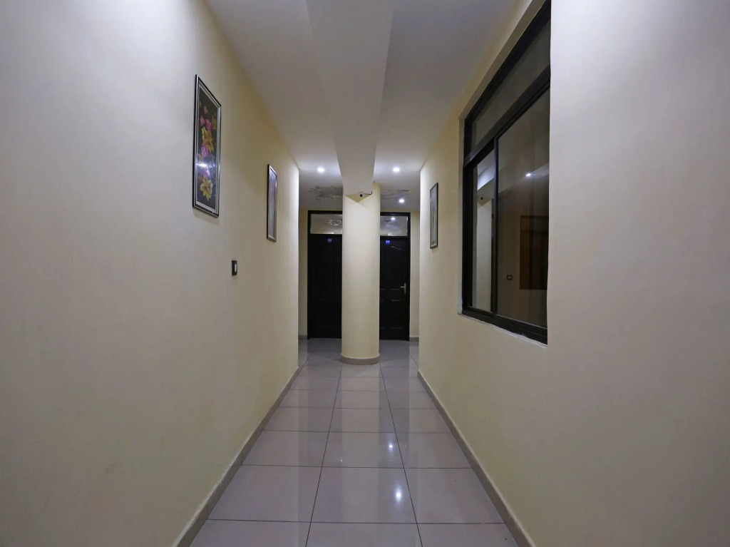 OYO 8232 Hotel KRB Paradise