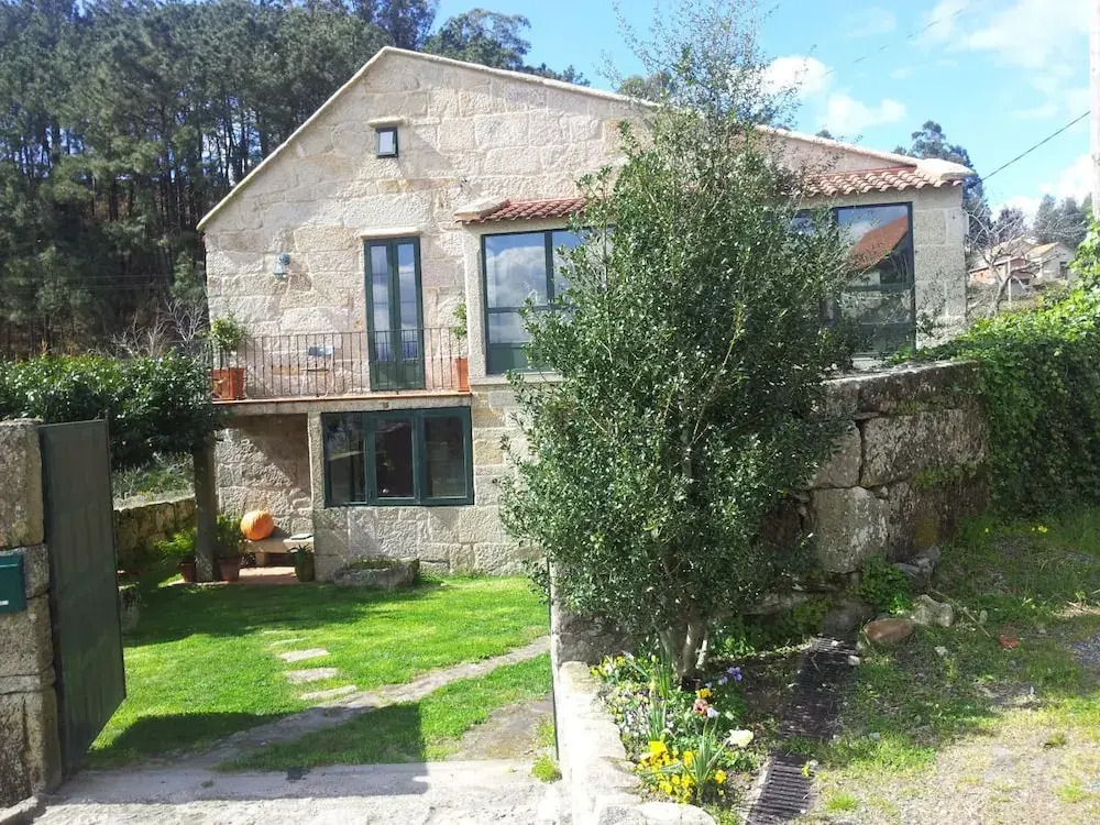 House Sta Cristina de Cobres 102116 3 Bedroom Holiday home By Mo Renta