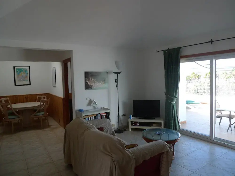 Pool side 2 Bed link Villa with Free WiFi. Superb Golf, Sea & mountain views.