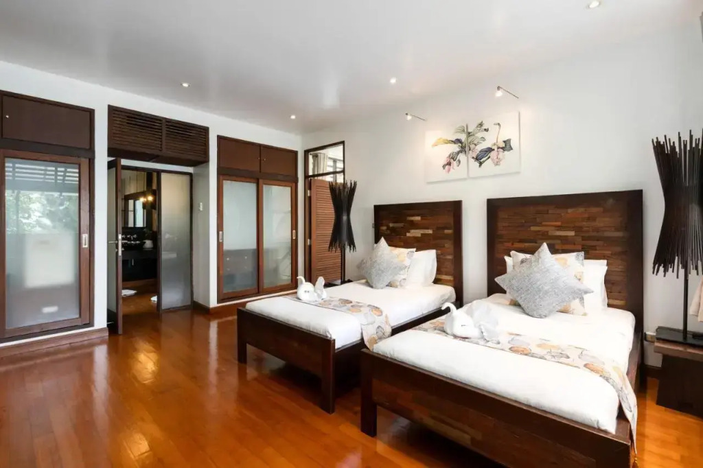 The Emerald Residence