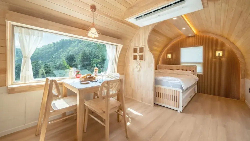 Gapyeong Dalmeong Pool Villa Glamping