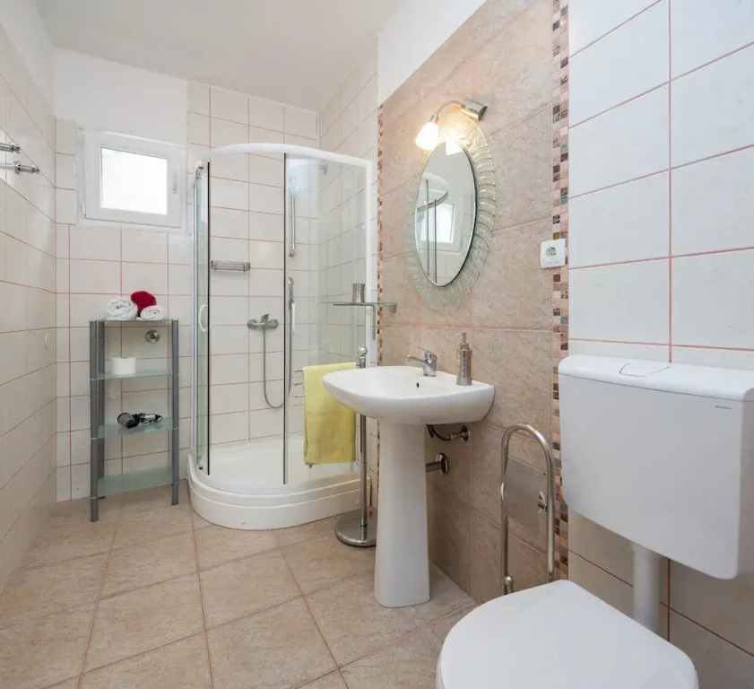 Villa Nada with garden, 80m from the beach