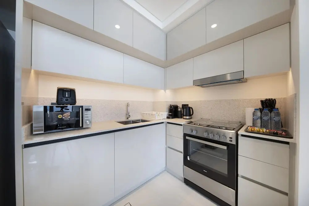 2BR Emaar Beachfront Full Sea Skyline Views