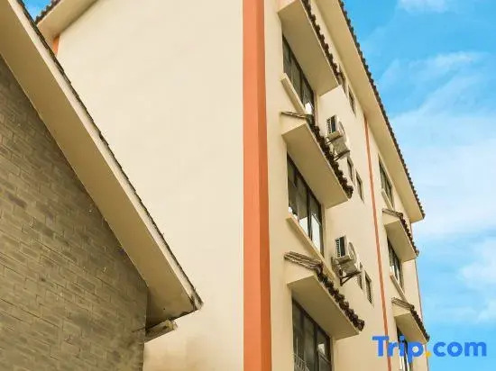 Rongshe Homestay (Daijia Alley)
