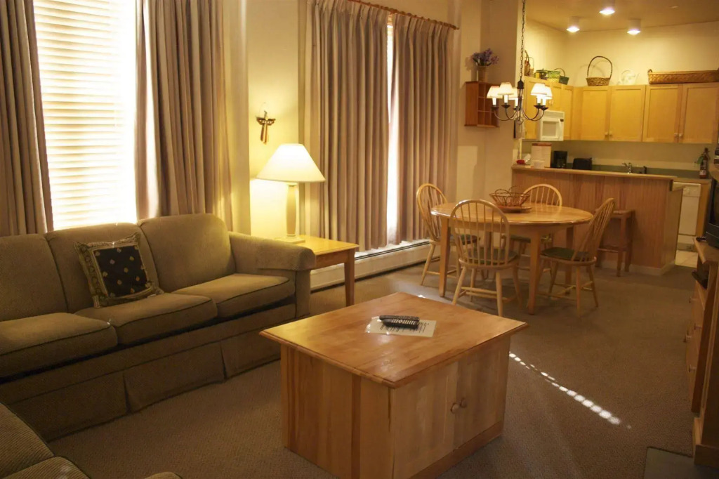 Long Trail House Condominiums at Stratton Mountain Resort