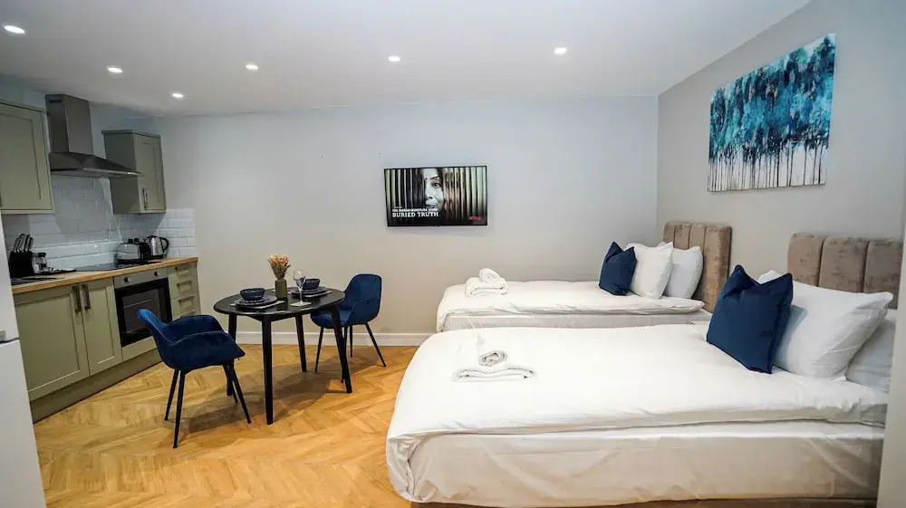 Wisteria F2 - single beds