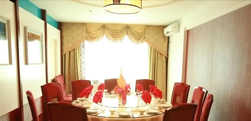 Southwest Hotel - Urumqi