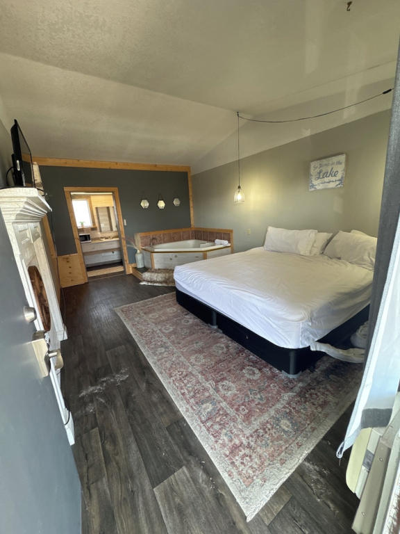 Tecumseh Inn & Suites
