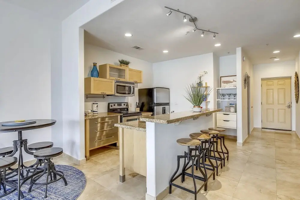 Ocean Grove 301-greta House 3 Bedrooms 2 Bathrooms Apts